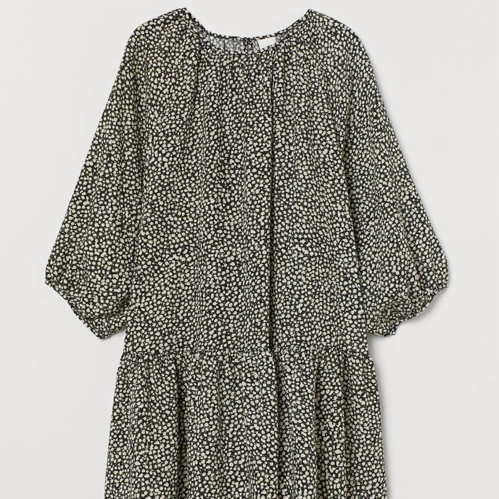 H&M Balloon-Sleeved Dress in Black/Small Flowers sz XS